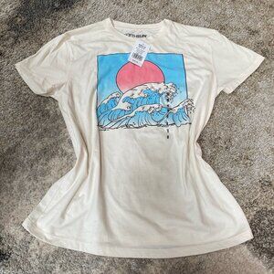 Tan Beach Waves and Sun T Shirt NWT Size M